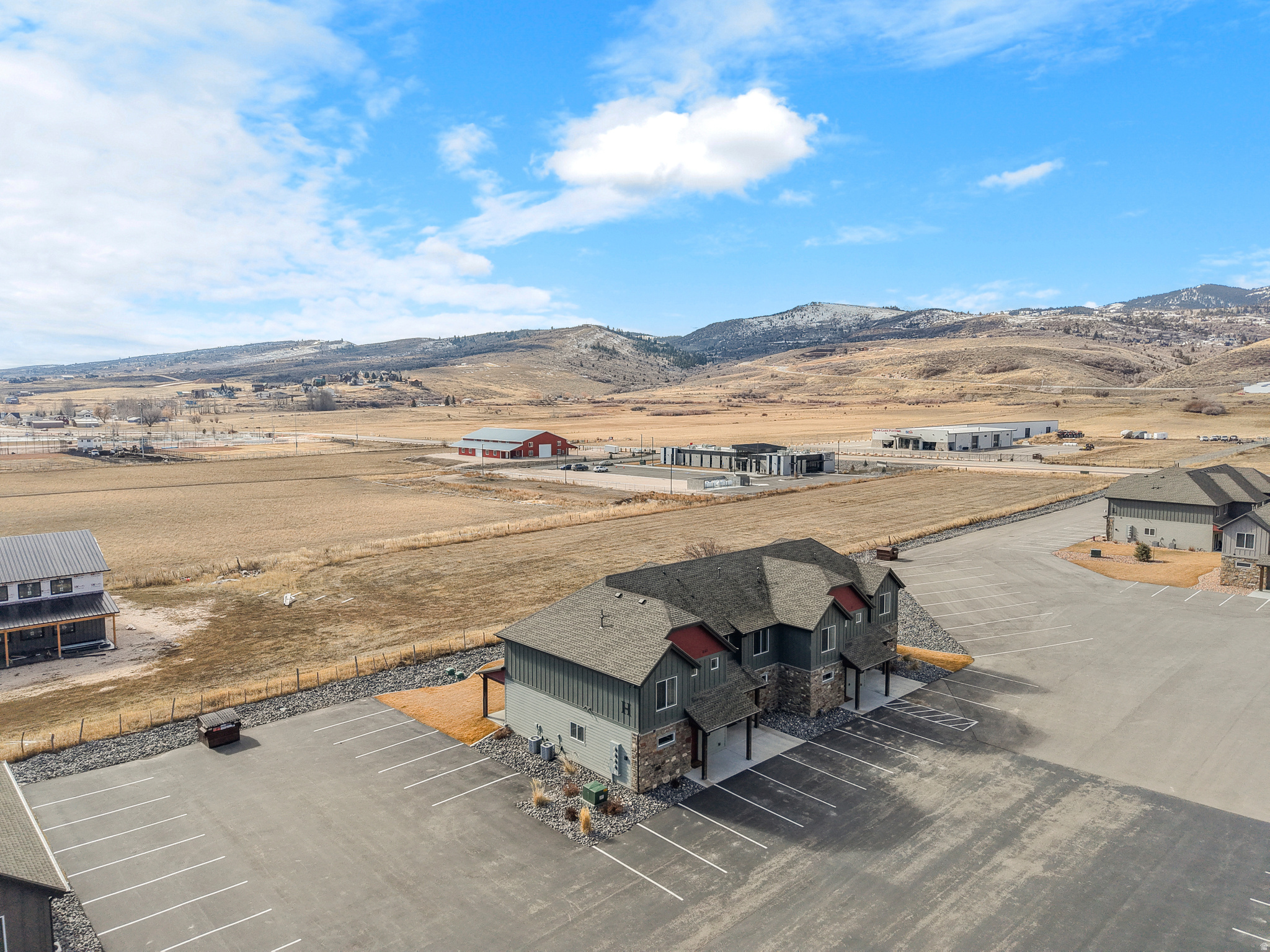 WATERDANCE - Residential