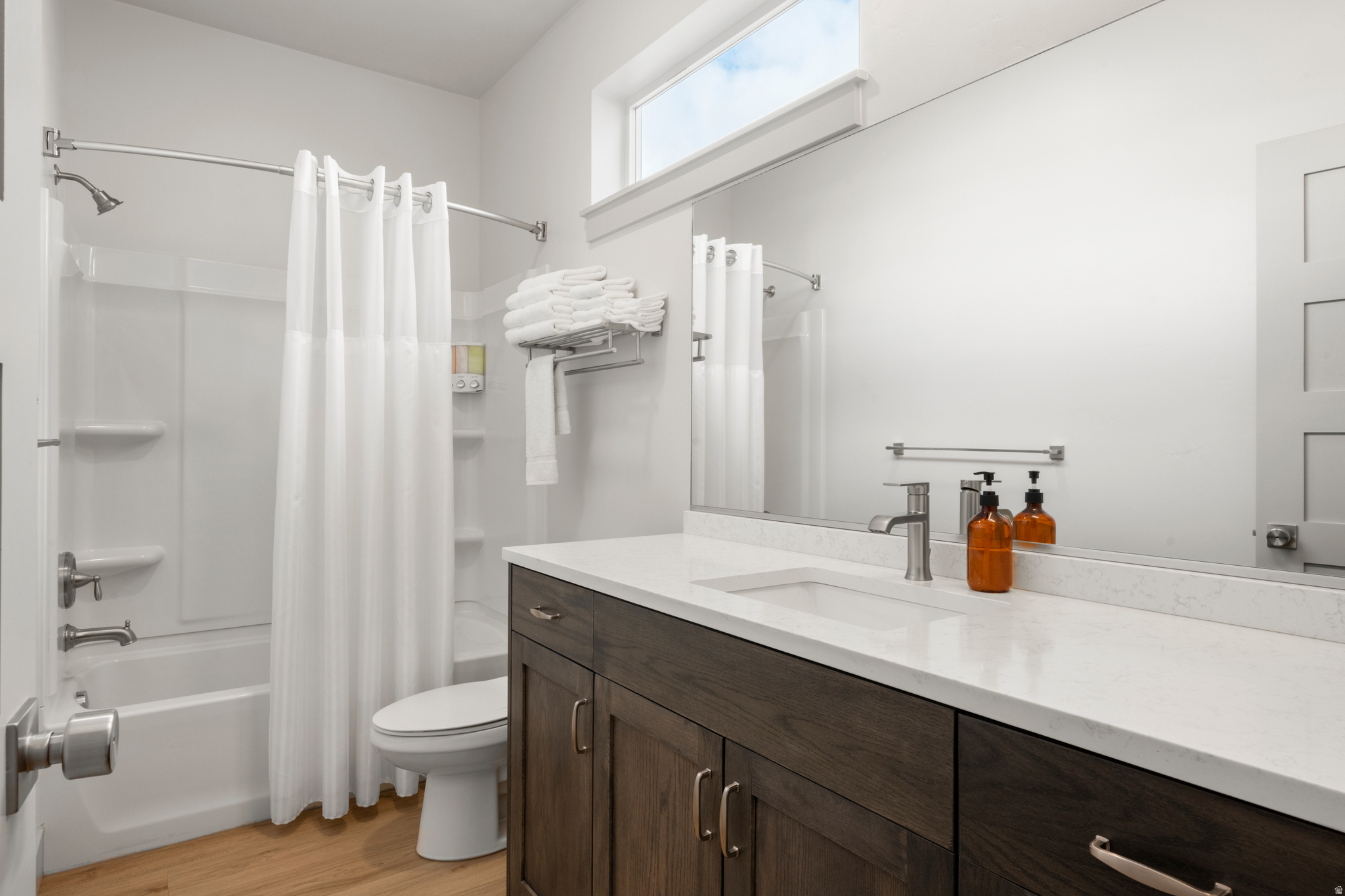 WATERDANCE - Residential