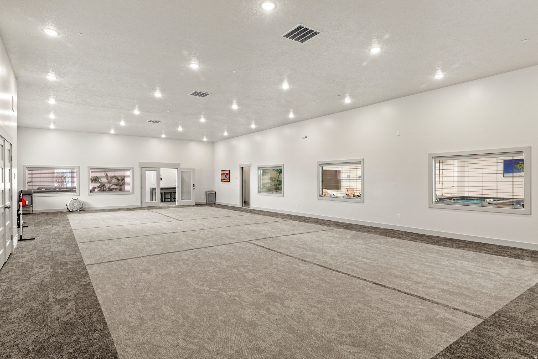 WATERDANCE - Residential