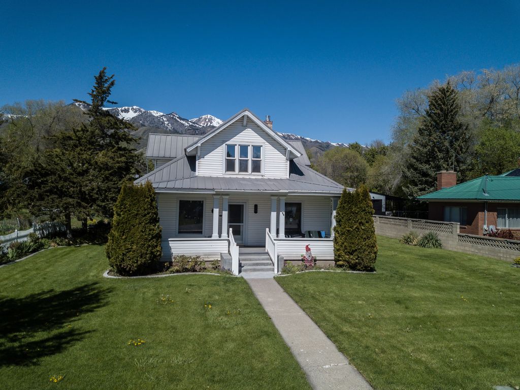 Photo of 29 N 200 E, Wellsville, UT 84339 (MLS # 2155961)