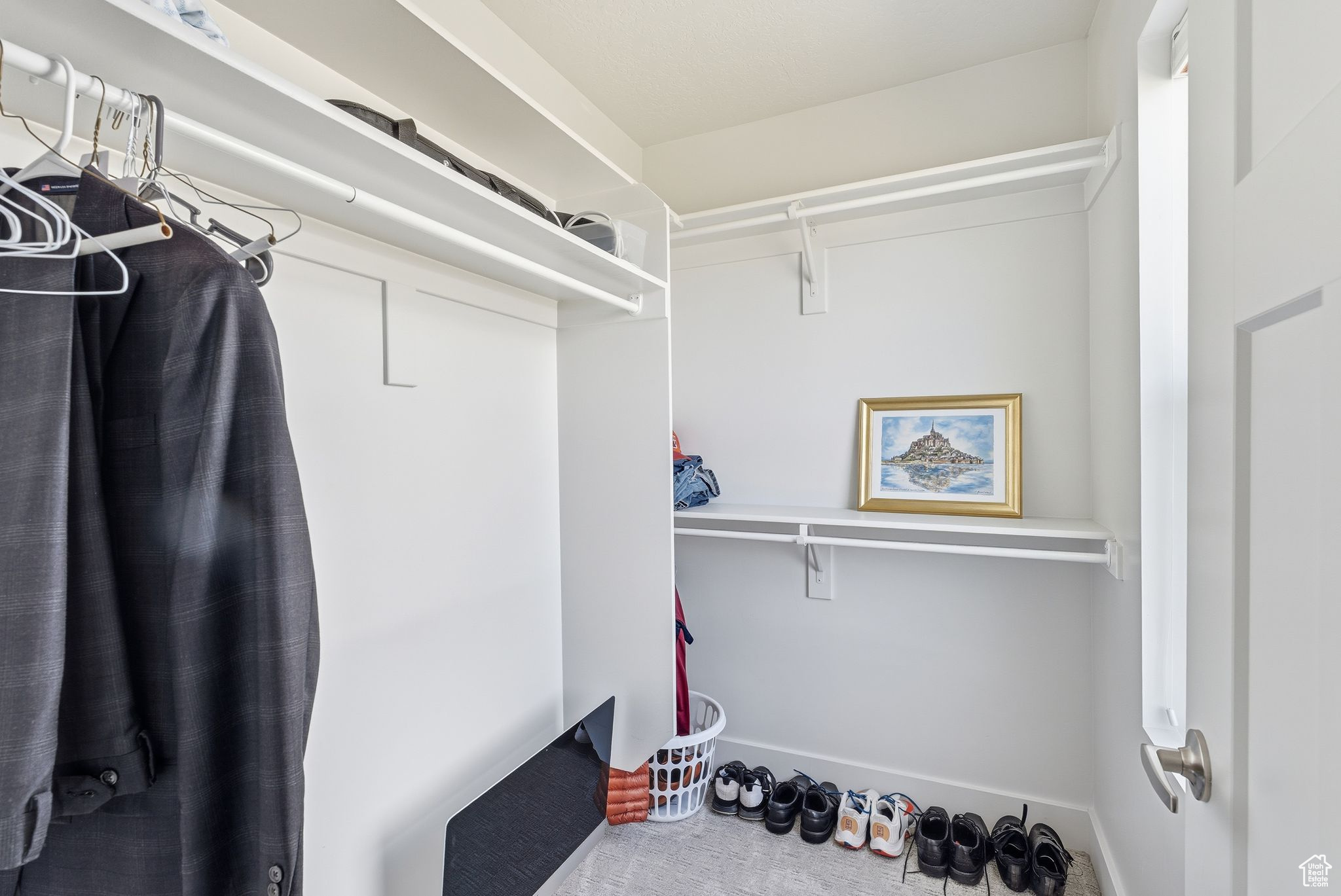 MUIRHOUSE - Residential