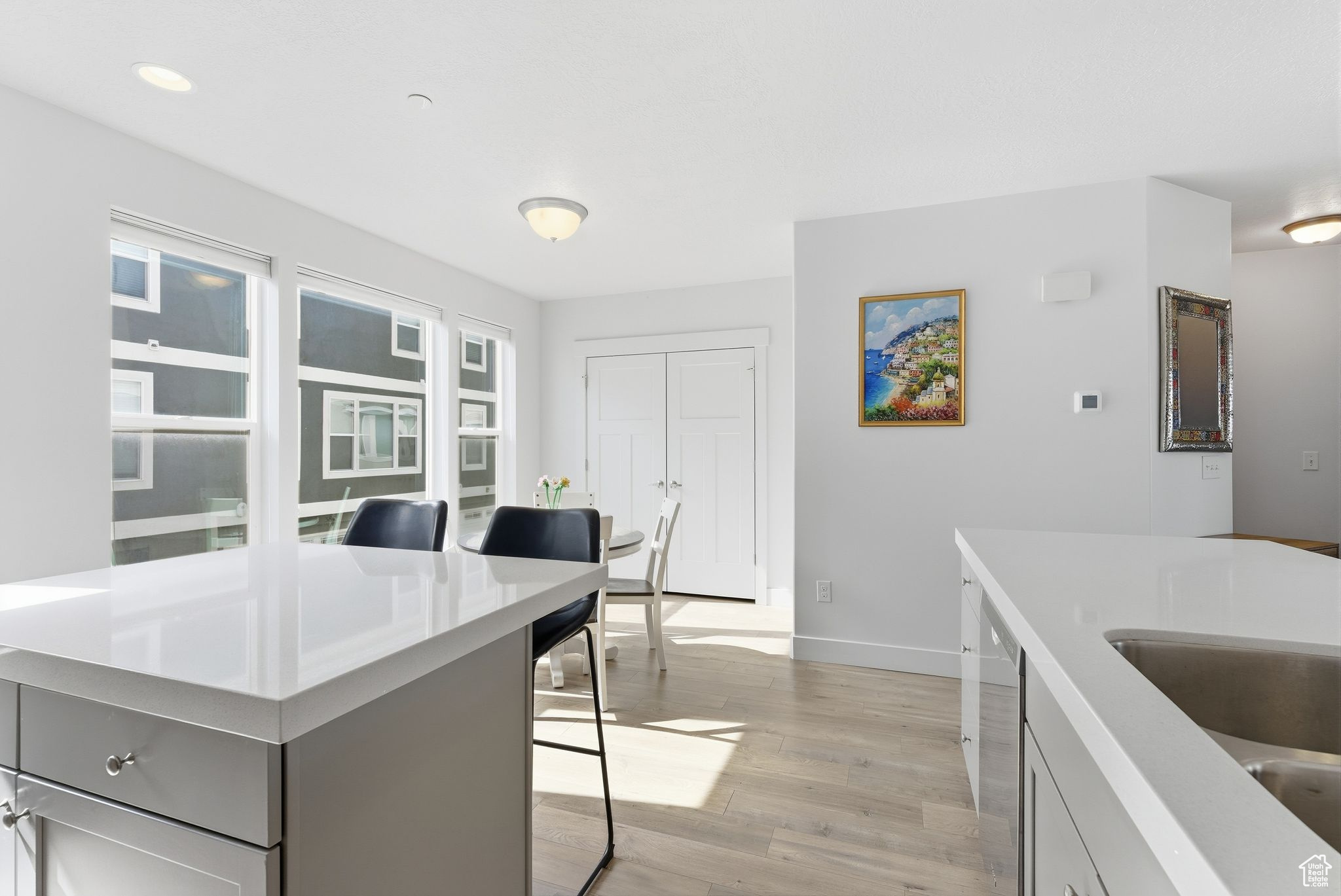 MUIRHOUSE - Residential