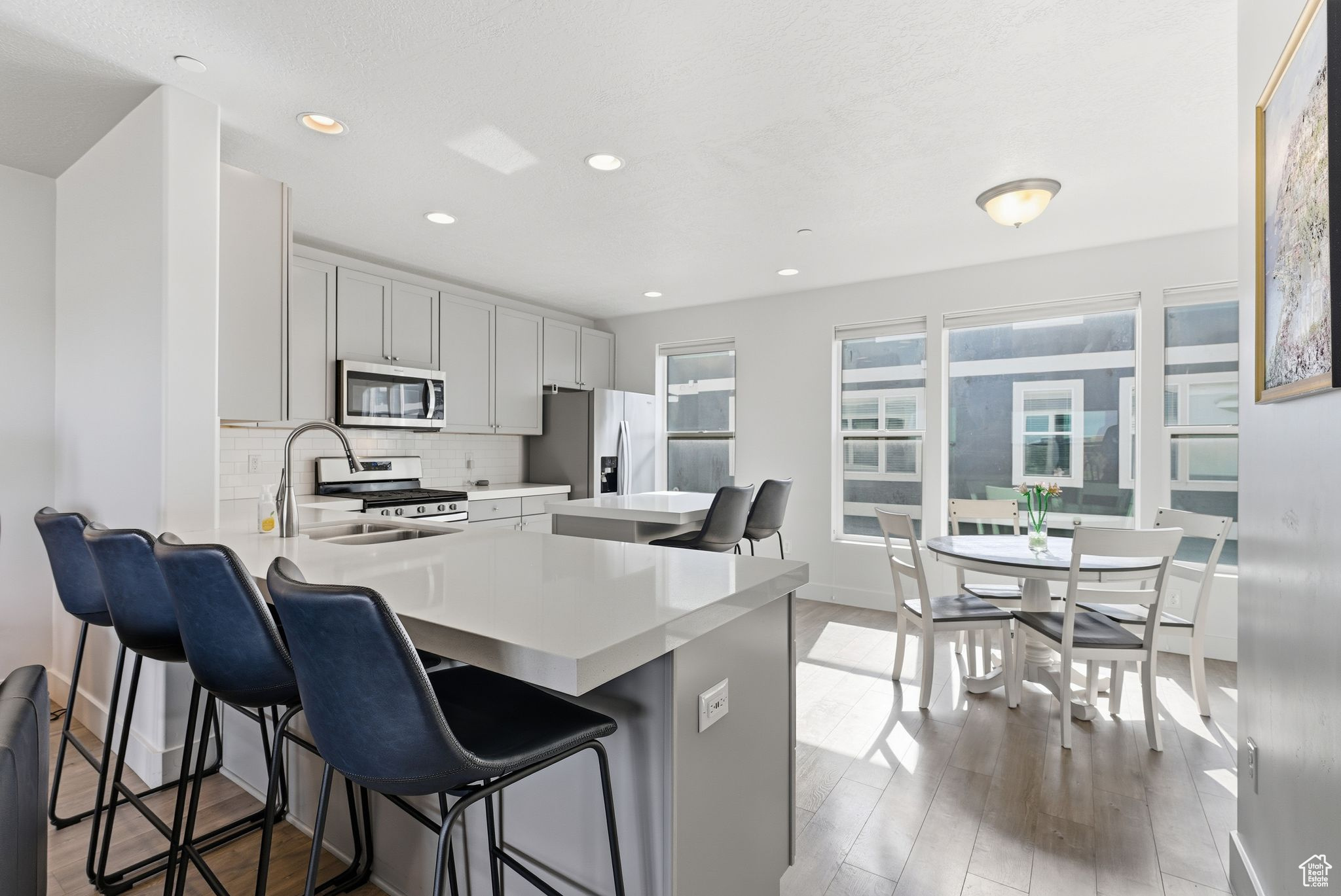 MUIRHOUSE - Residential