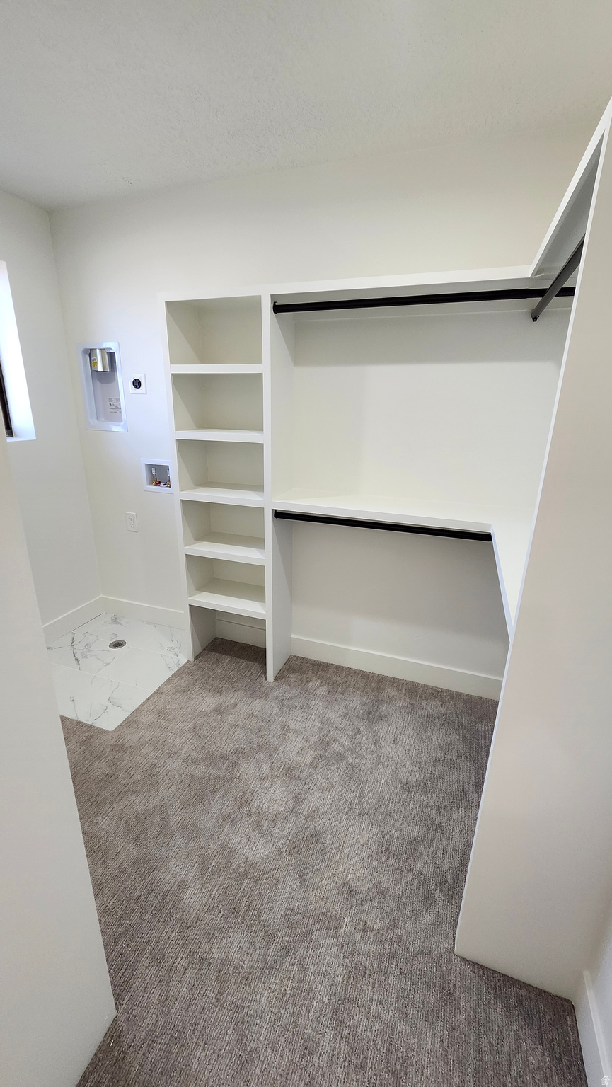 SOMERSET ESTATES - Residential