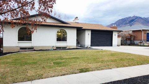 Photo of 2099 E WORCHESTER DR S, Cottonwood Heights, UT 84121 (MLS # 2129499)