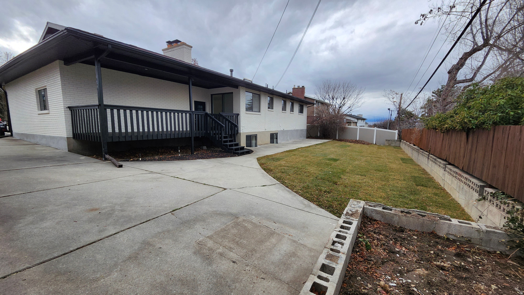 SOMERSET ESTATES - Residential