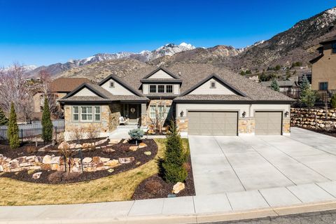 Photo of 10847 S HIDDENWOOD DR, Sandy, UT 84092 (MLS # 2143092)