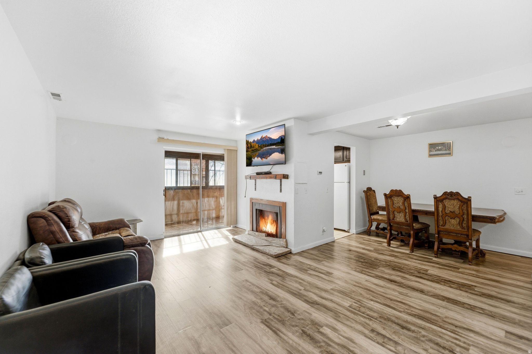 WOOD HOLLOW CONDM - Residential