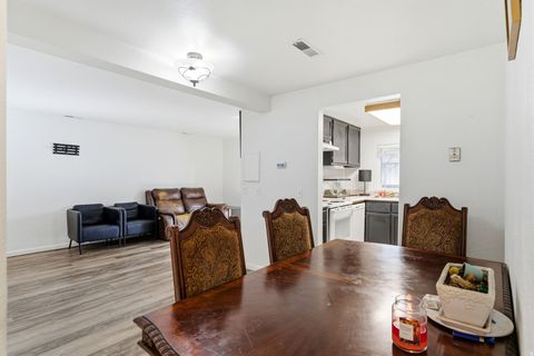 Tiny photo for 2402 S ELIZABETH ST #2, Salt Lake City, UT 84106 (MLS # 2134856)
