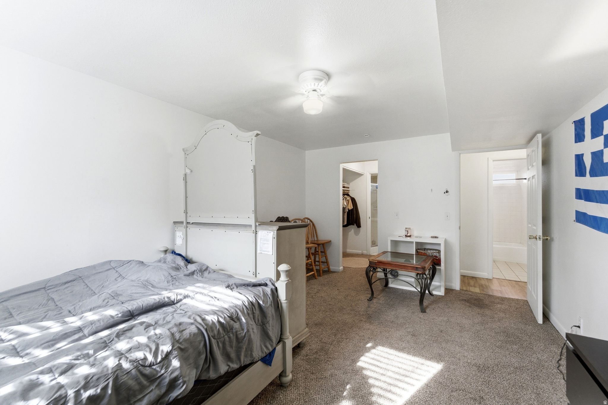 WOOD HOLLOW CONDM - Residential