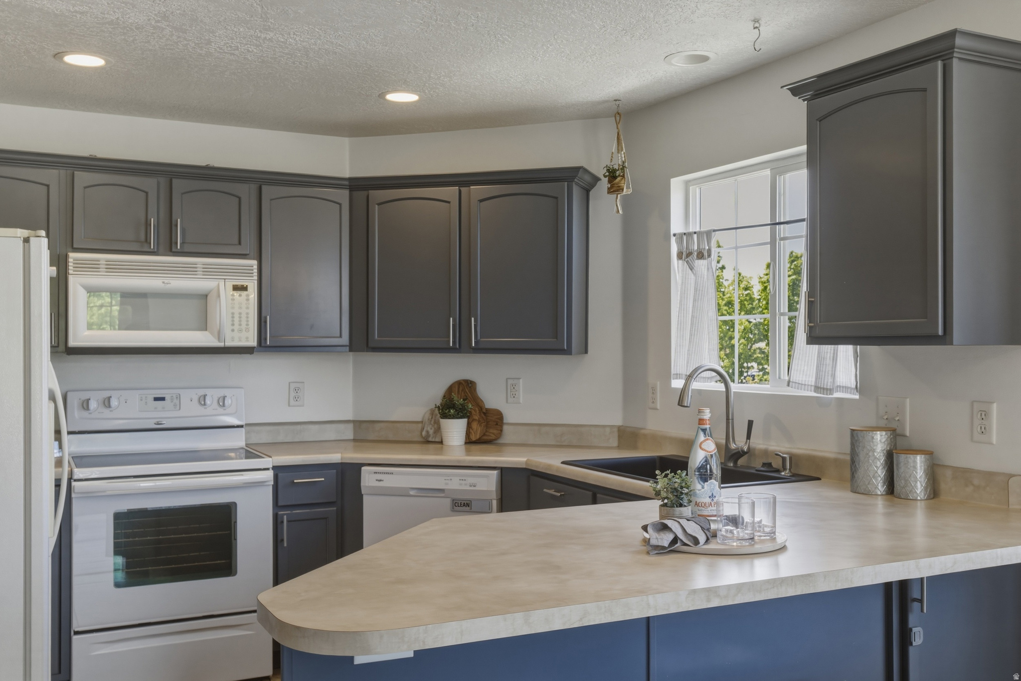 SERENITY AT JORDAN LANDING PHASE 1 - Residential