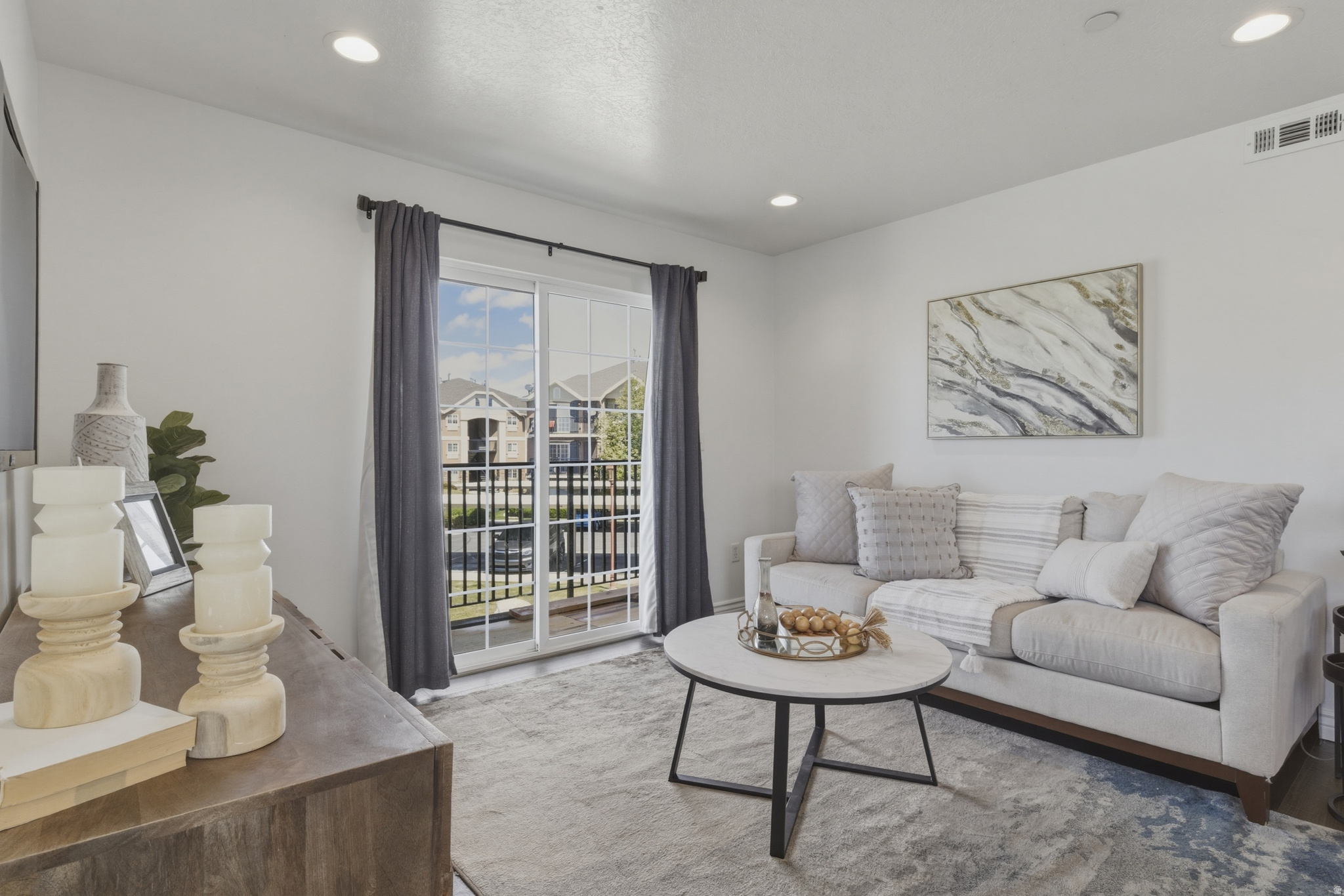 3969 W ROMNEY DR S E8