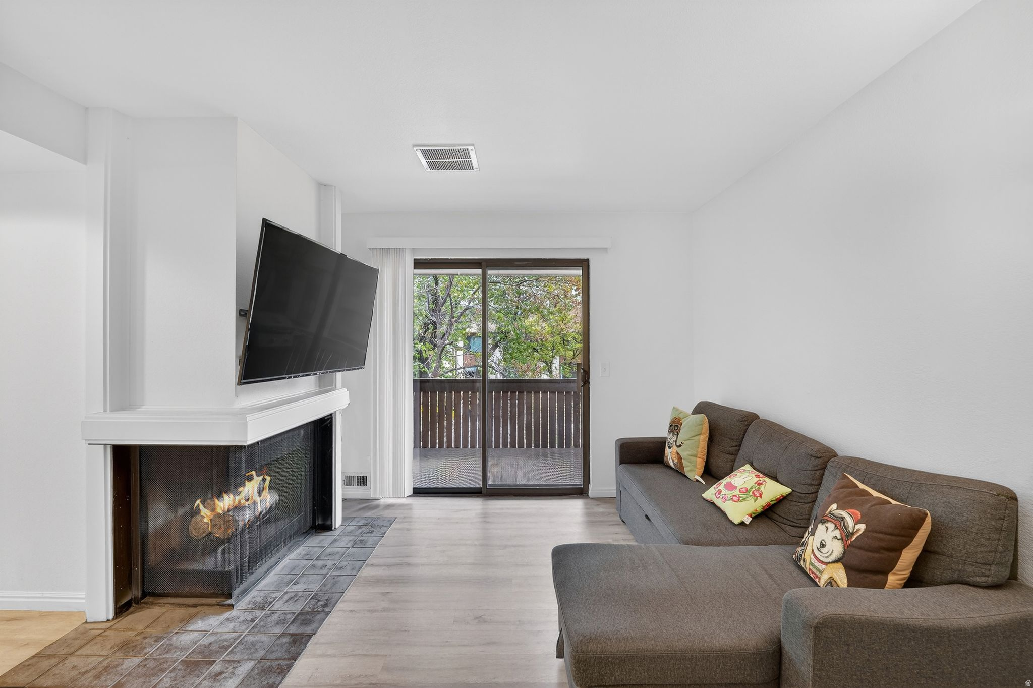 THE ORCHARD OF COUNTRY WOODS CONDO - Residential