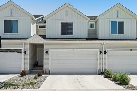 Townhouse For Sale - 52 N Wayne Way<br/> Grantsville, UT 84029