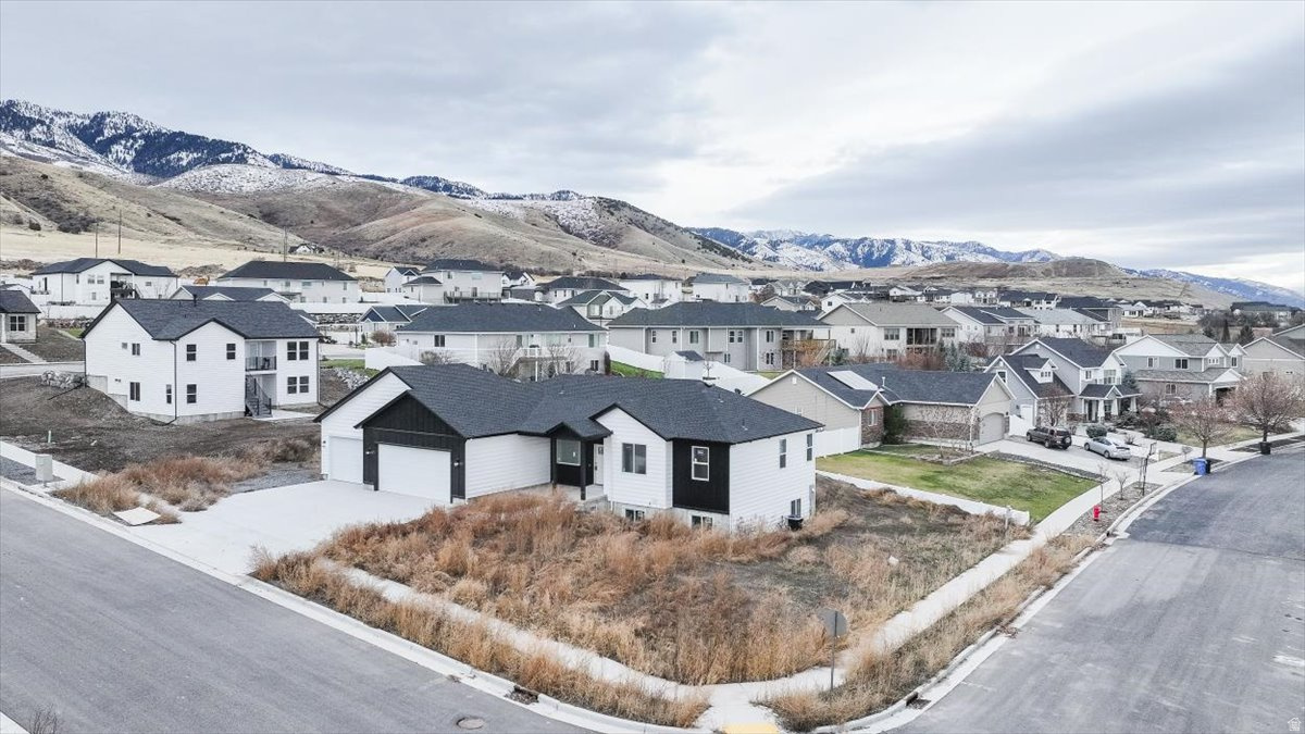 BIRCH CREEK MEADOWS - Residential