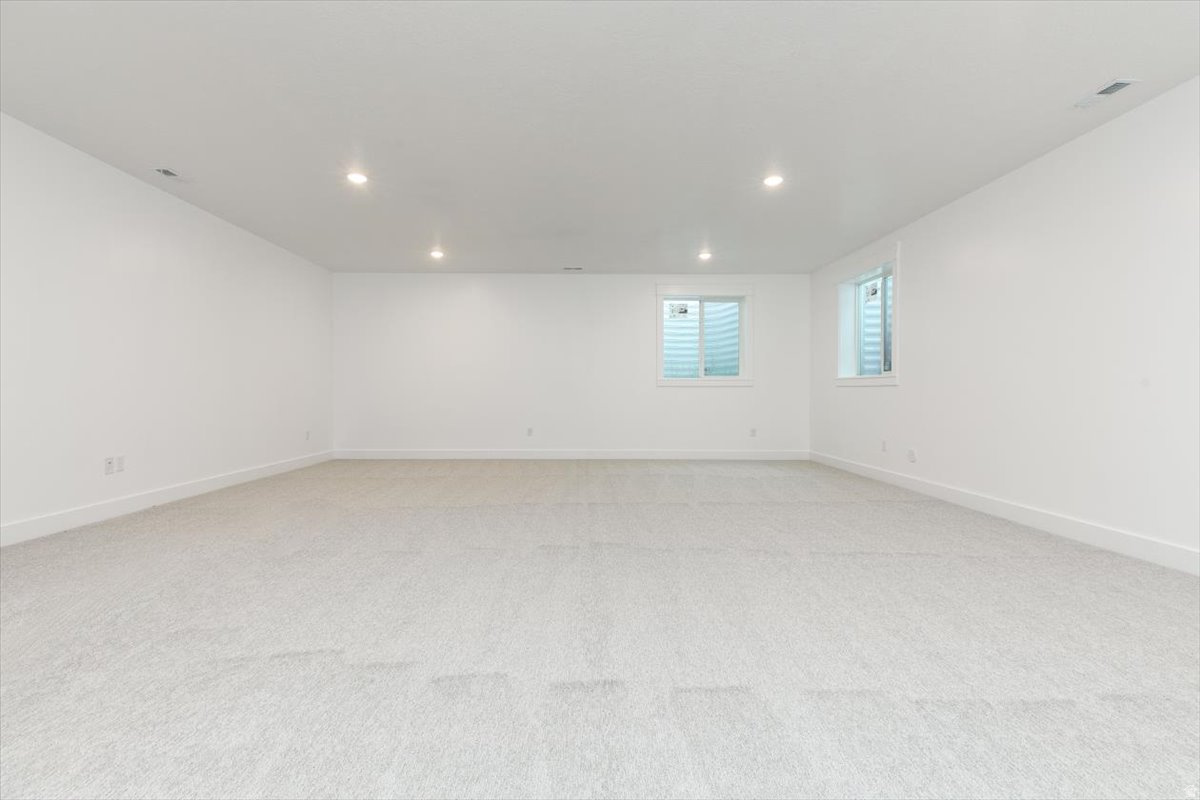 BIRCH CREEK MEADOWS - Residential