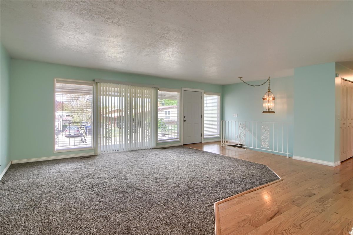 CARMEL - Residential