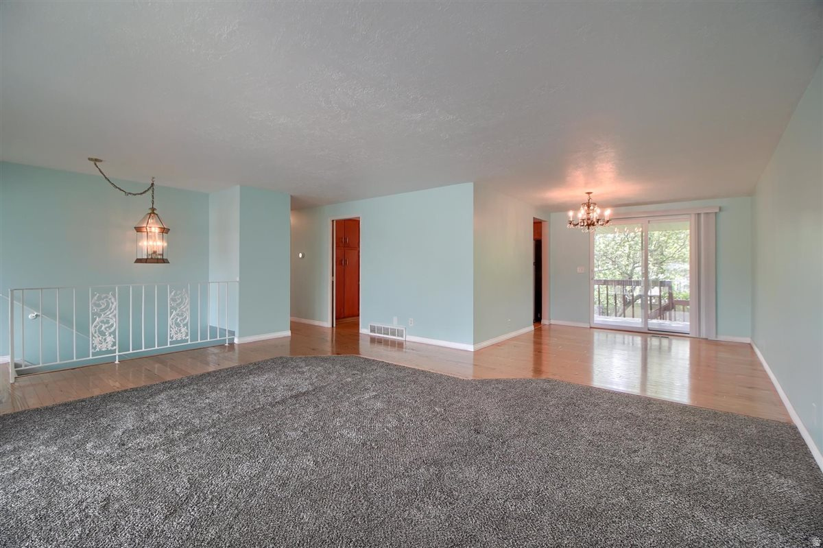 CARMEL - Residential