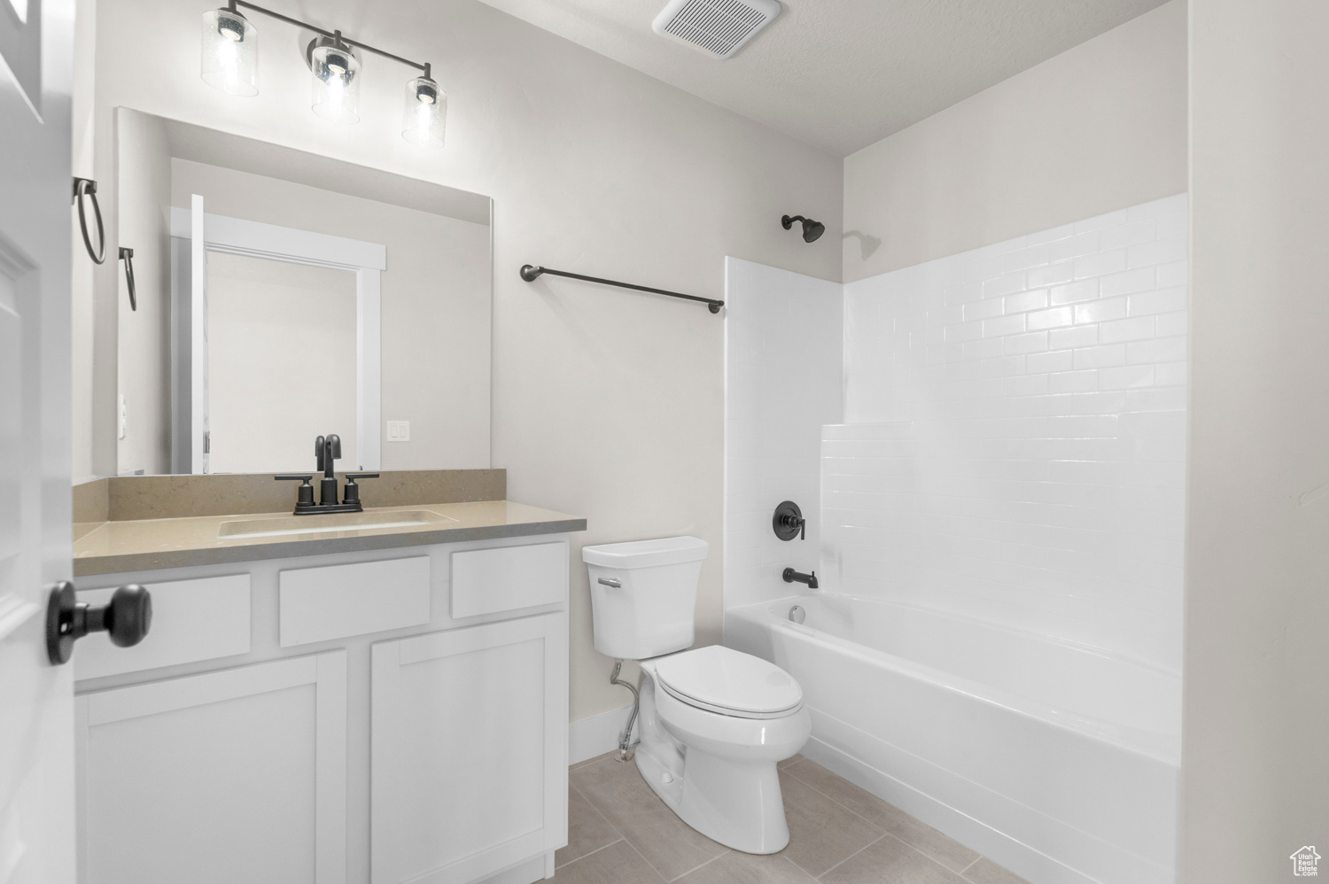 OVERLAND COLLECTION V2 244 - Residential