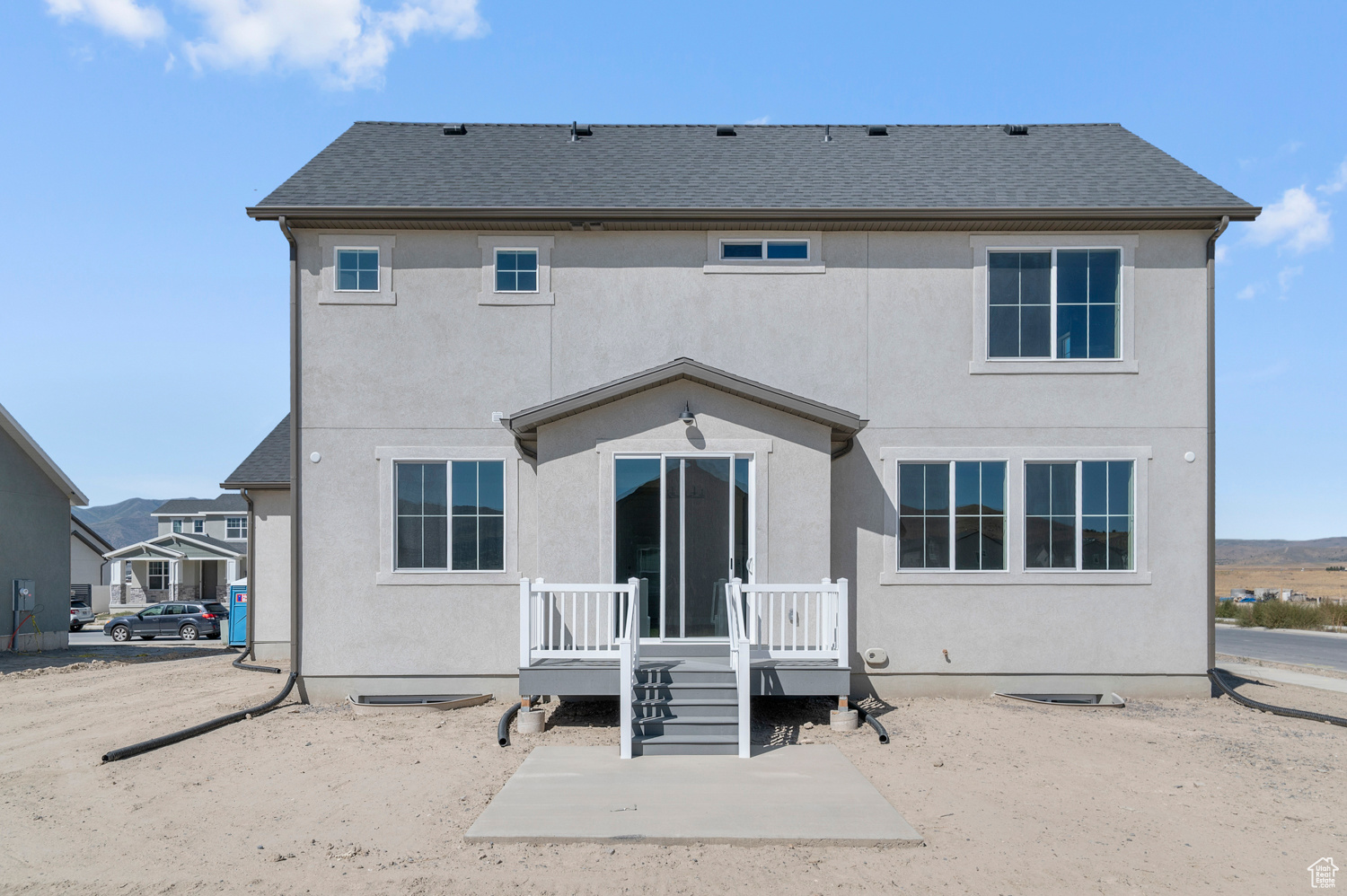 OVERLAND COLLECTION V2 244 - Residential