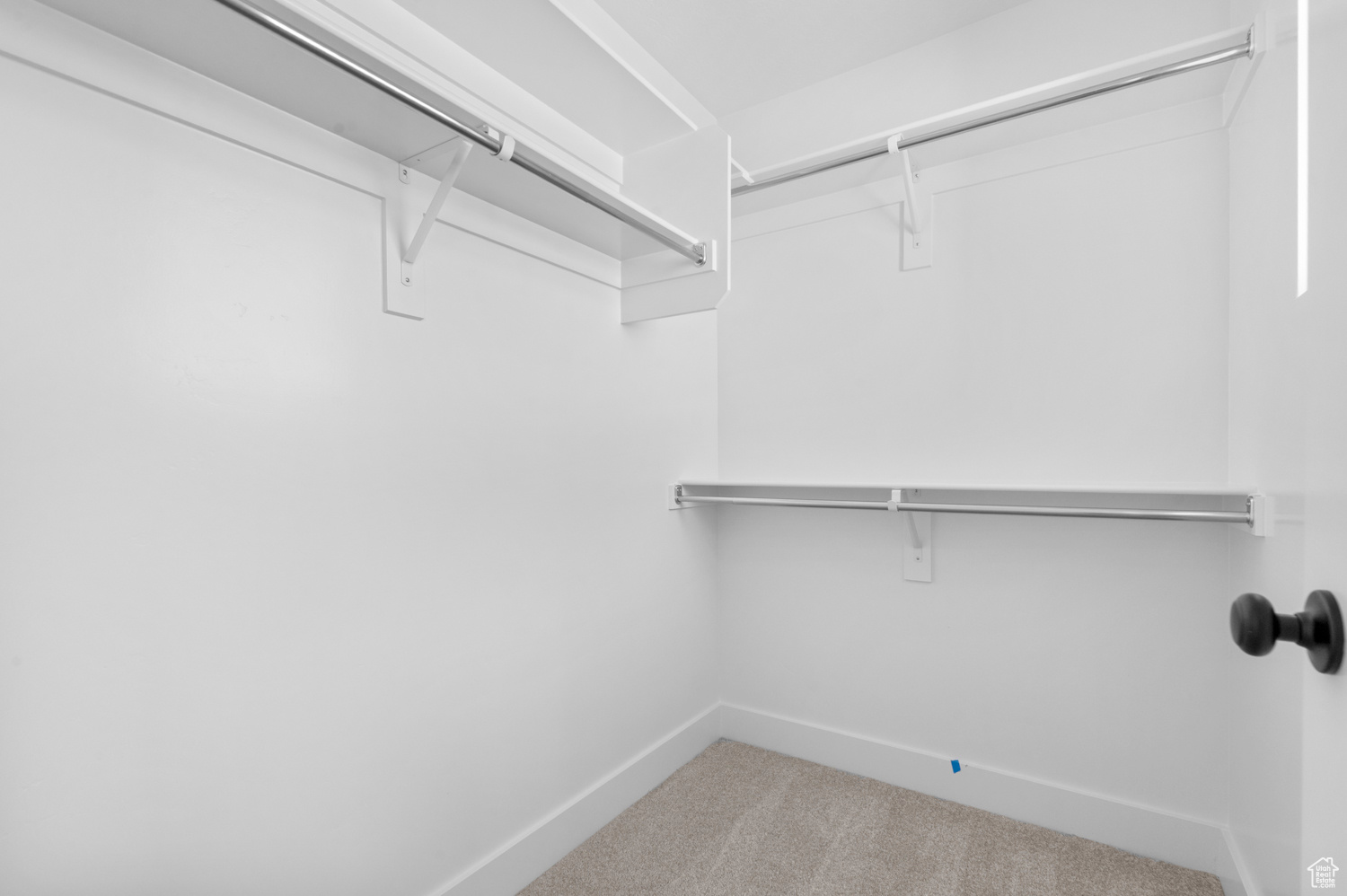 OVERLAND COLLECTION V2 244 - Residential