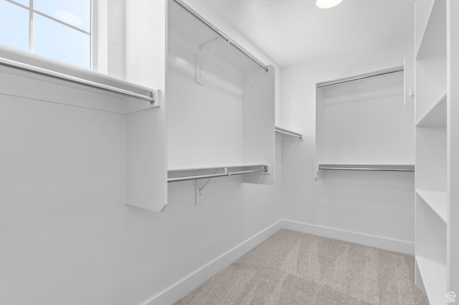 OVERLAND COLLECTION V2 244 - Residential