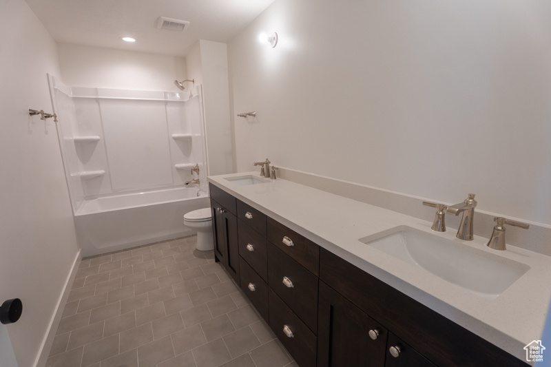 VIEWS AT ROCKWOOD - Residential