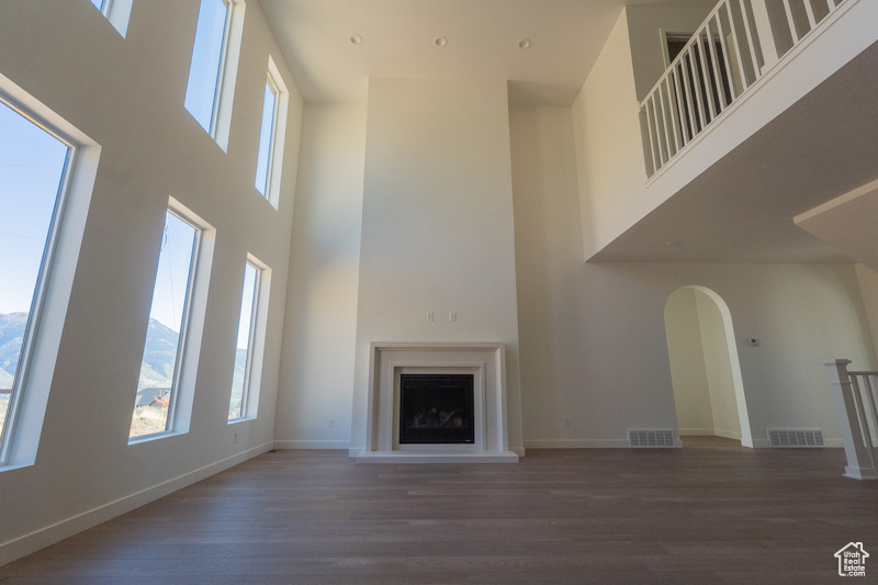 VIEWS AT ROCKWOOD - Residential