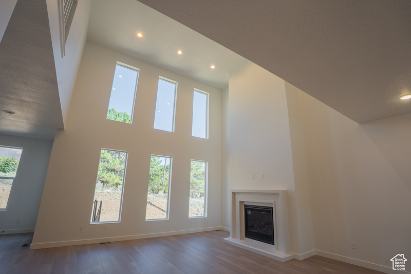 VIEWS AT ROCKWOOD - Residential