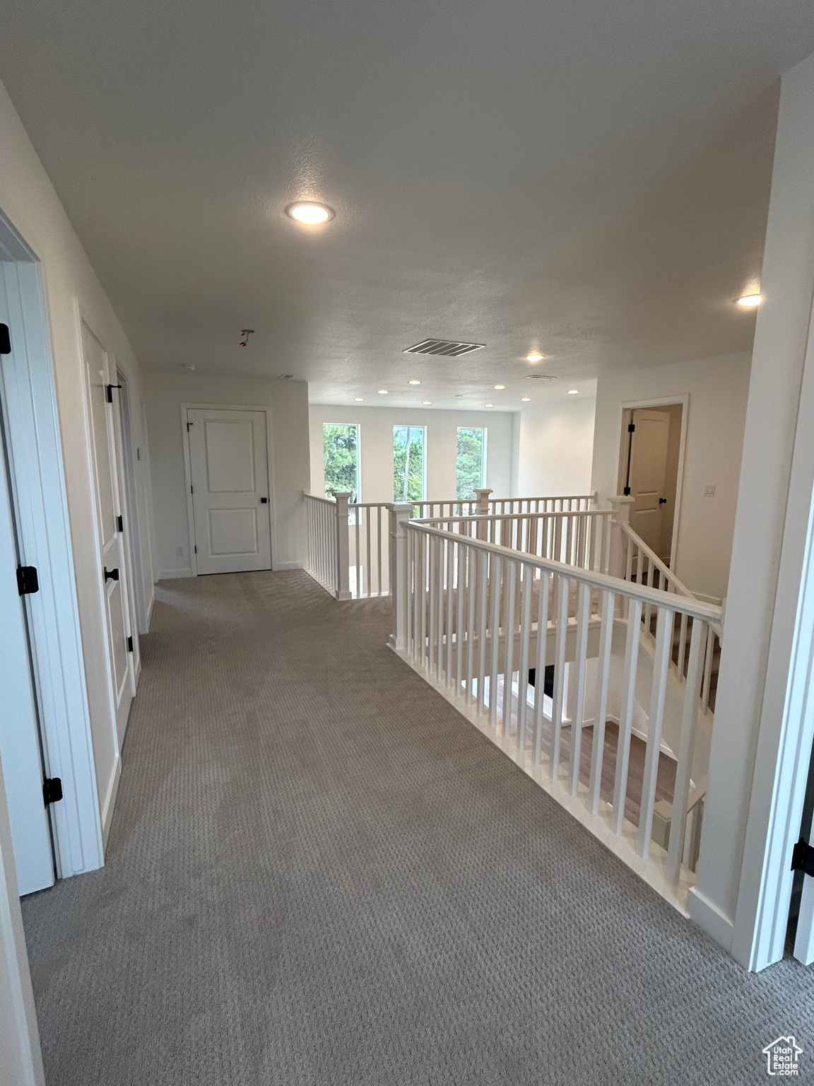 VIEWS AT ROCKWOOD - Residential