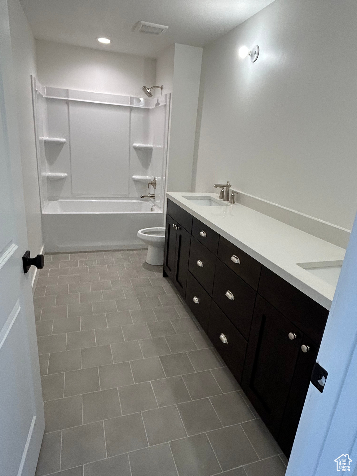 VIEWS AT ROCKWOOD - Residential