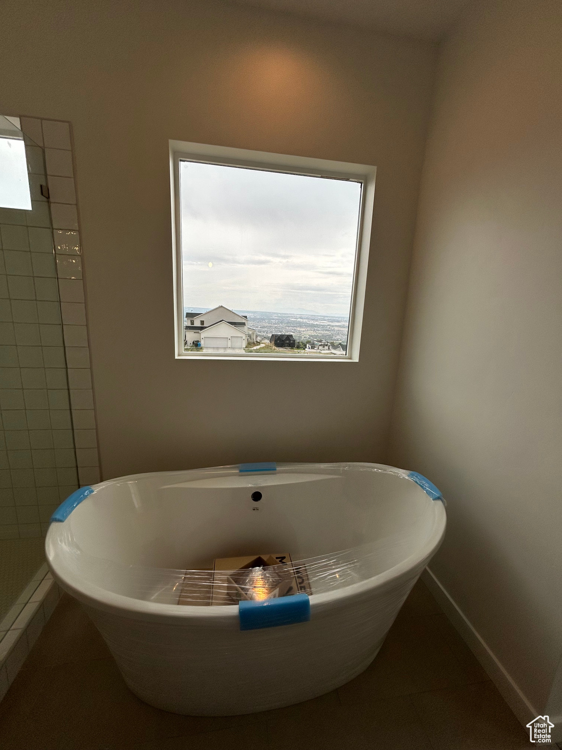 VIEWS AT ROCKWOOD - Residential