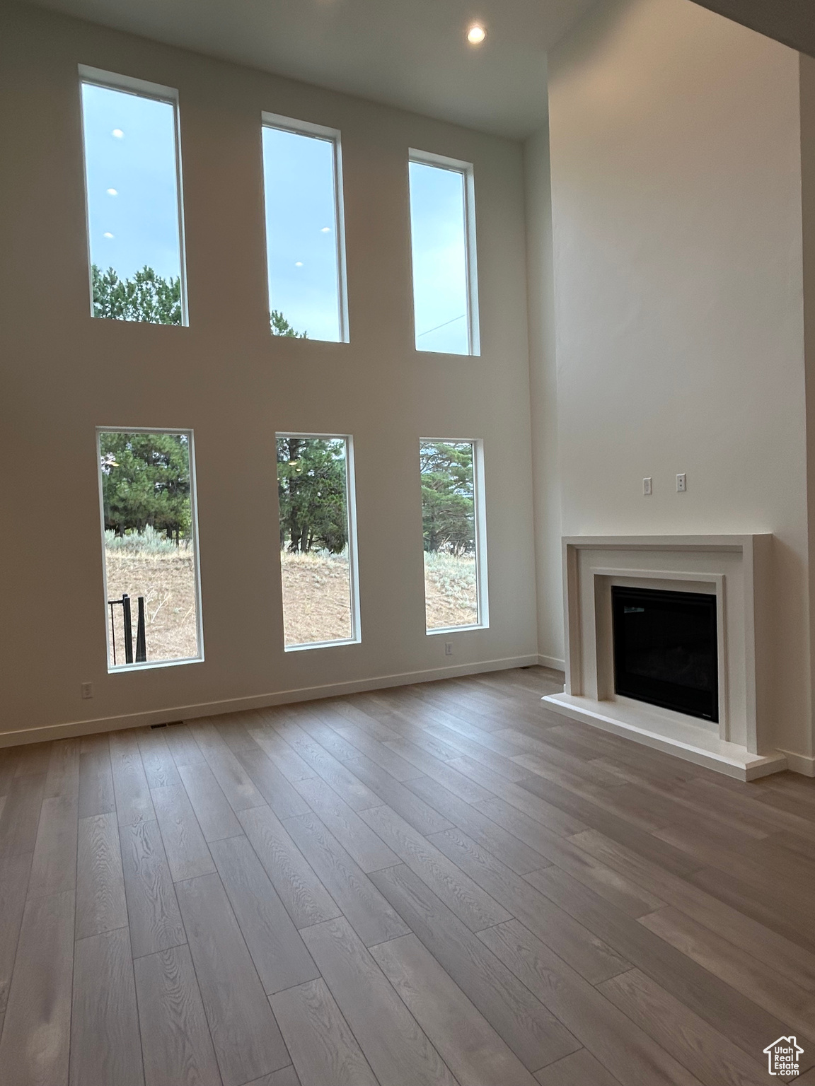 VIEWS AT ROCKWOOD - Residential