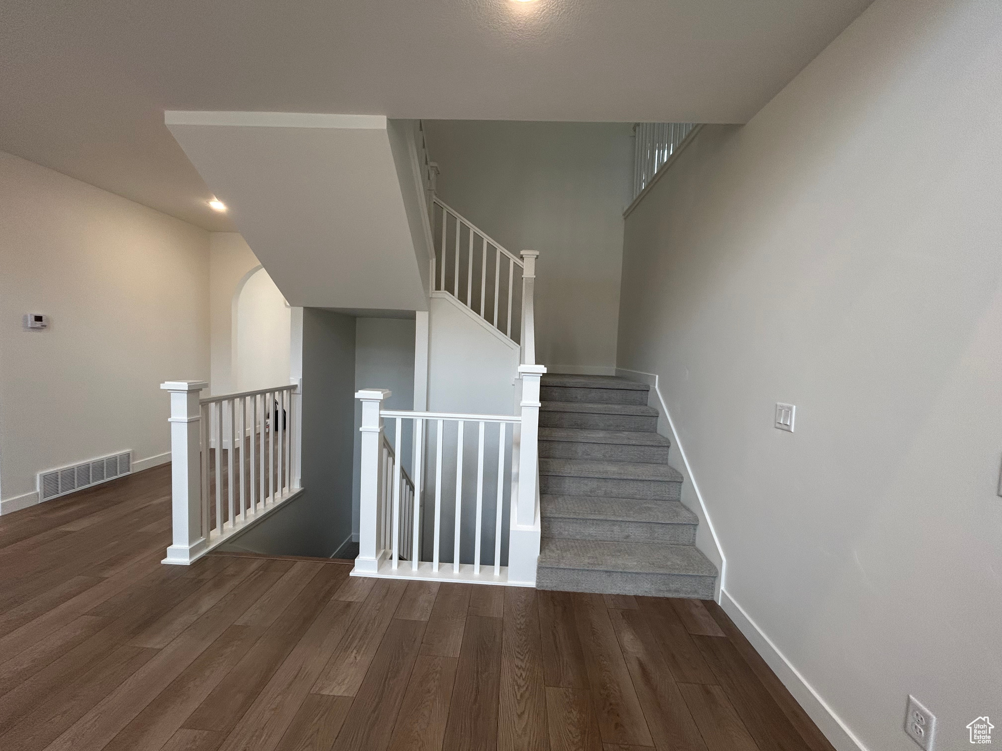 VIEWS AT ROCKWOOD - Residential