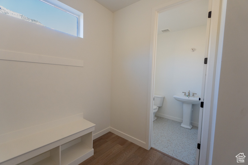 VIEWS AT ROCKWOOD - Residential