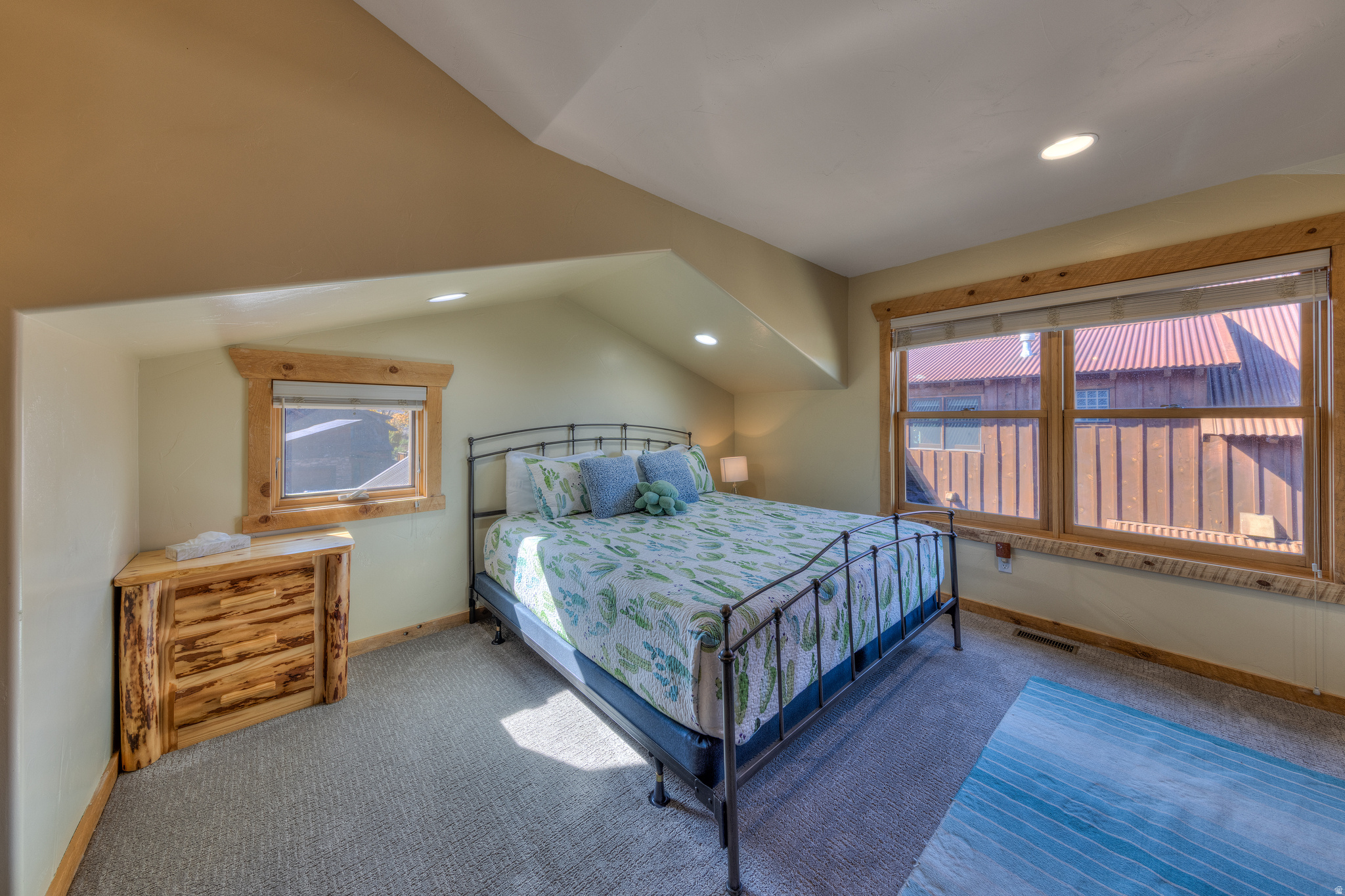 COYOTE RUN - Residential