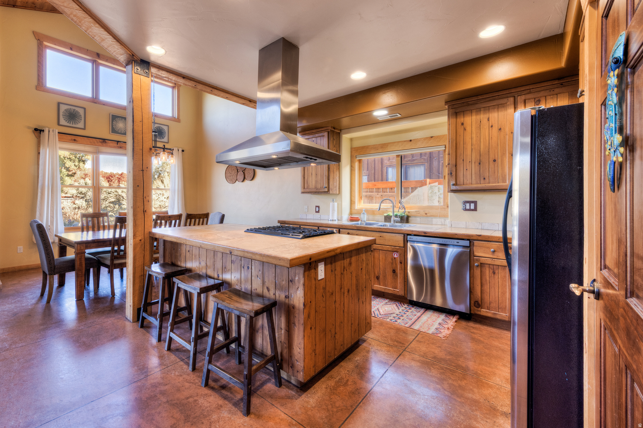 COYOTE RUN - Residential