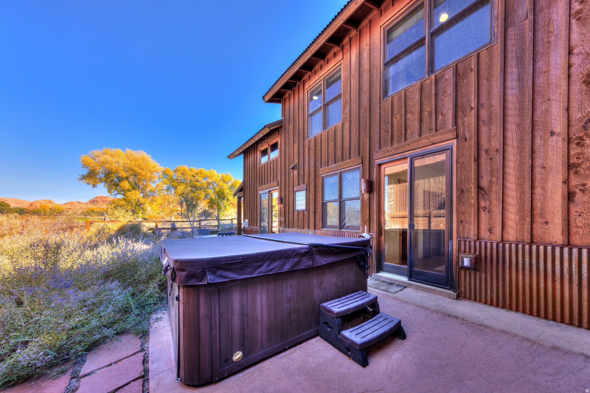 COYOTE RUN - Residential