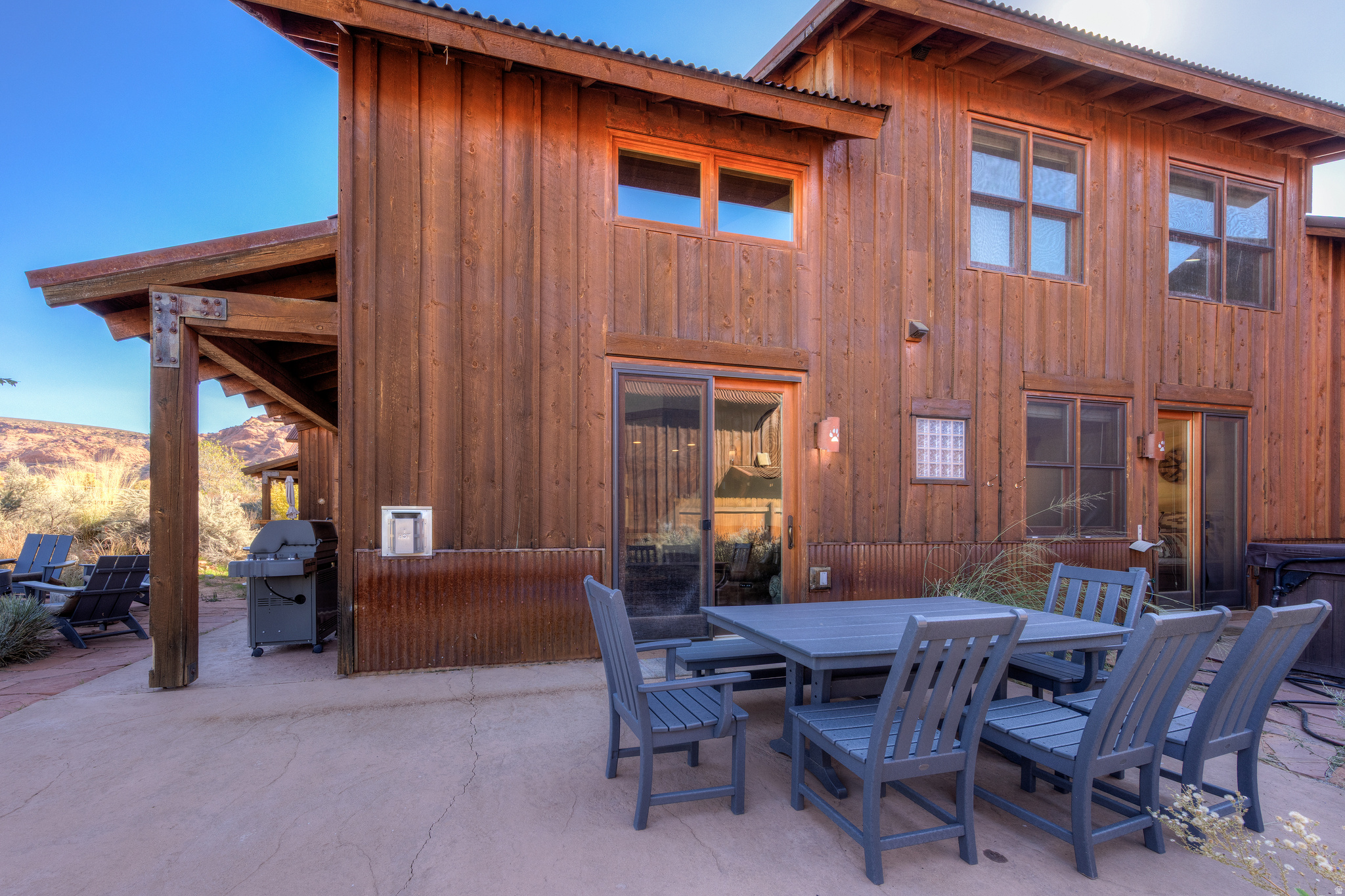 COYOTE RUN - Residential