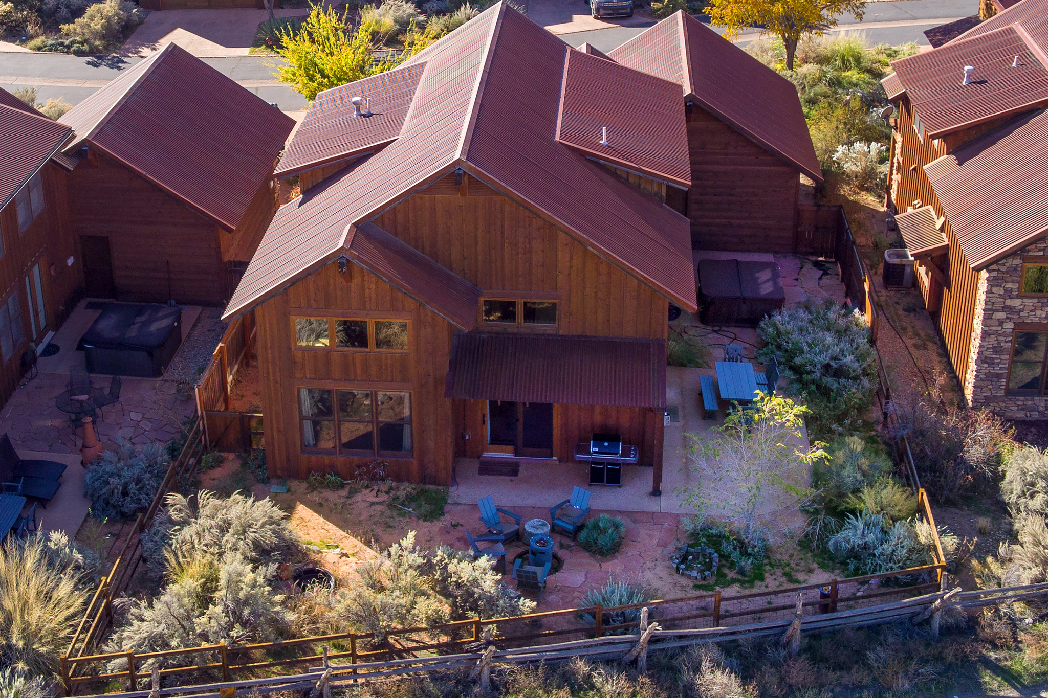 COYOTE RUN - Residential