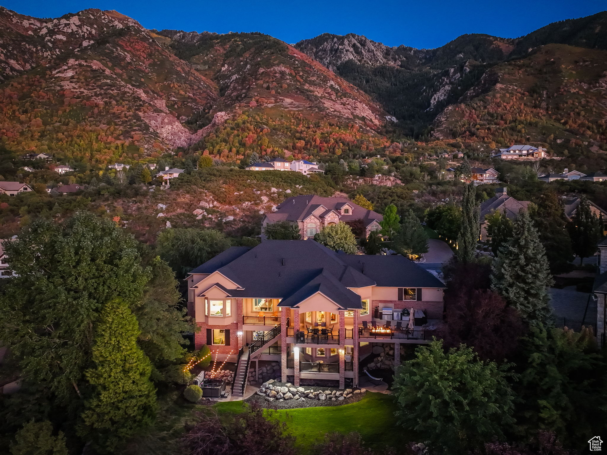 8 Snow Forest Cv, Sandy, Utah image 4