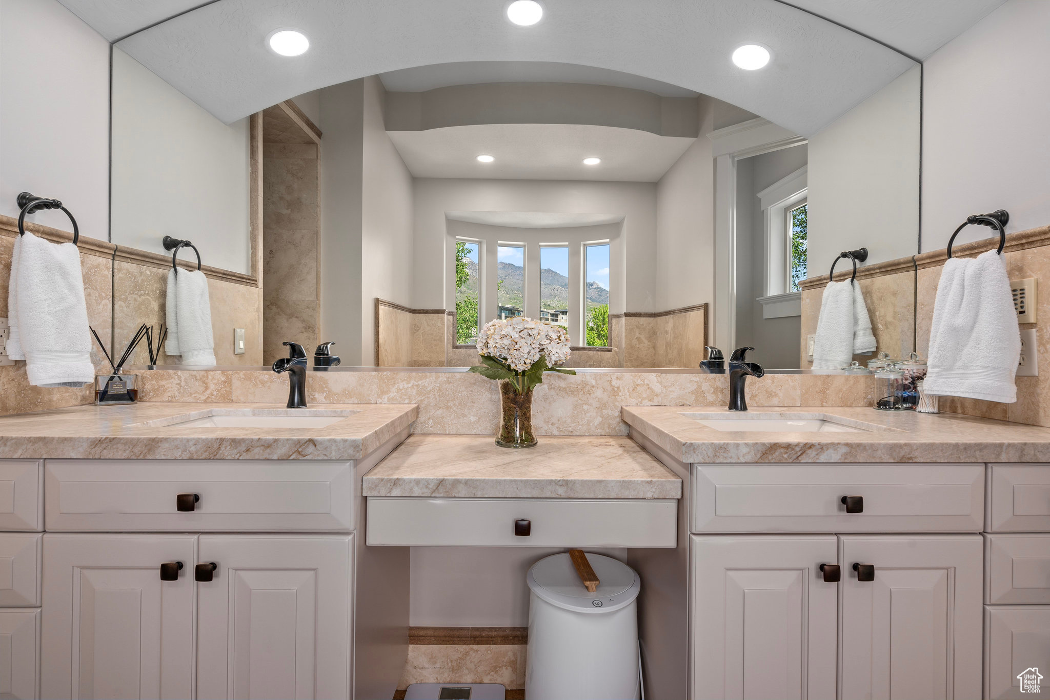8 Snow Forest Cv, Sandy, Utah image 20