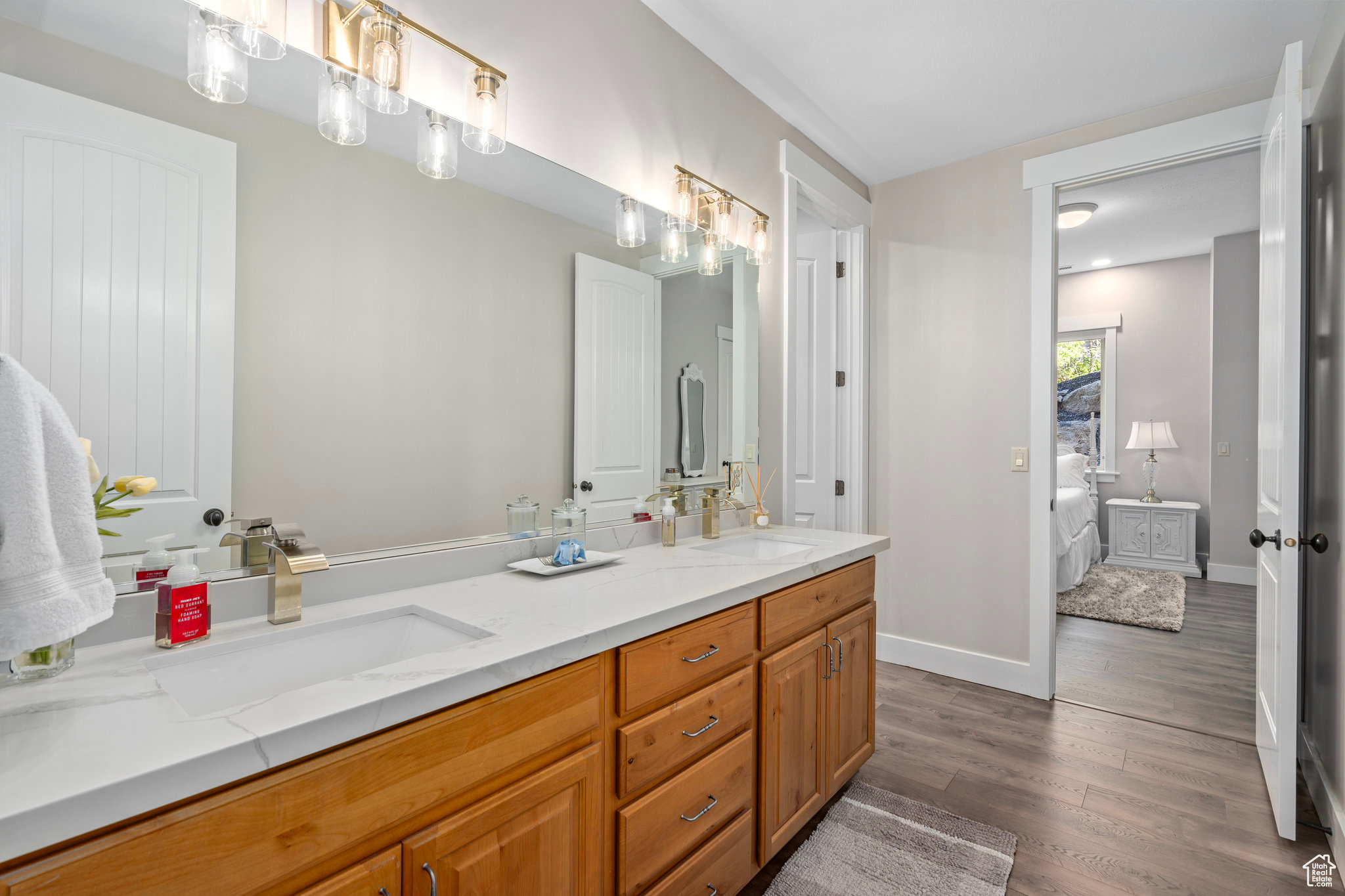 8 Snow Forest Cv, Sandy, Utah image 44