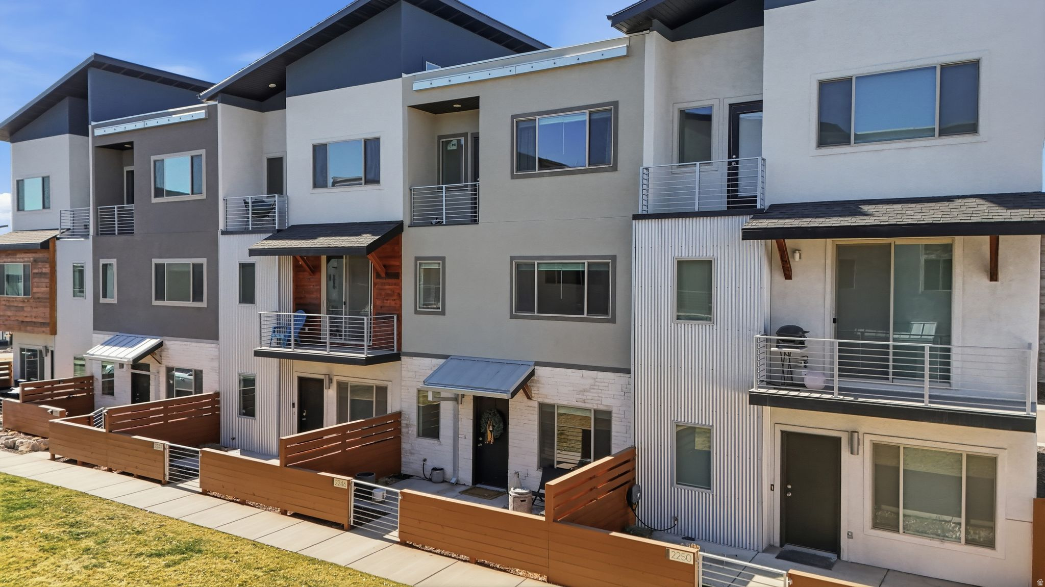 SUNRIVER TOWNHOMES - Residential