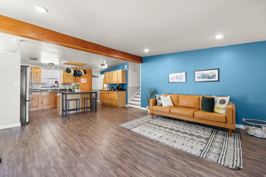 Photo of 5083 S LEISURE LN W, Taylorsville, UT 84129 (MLS # 2166127)