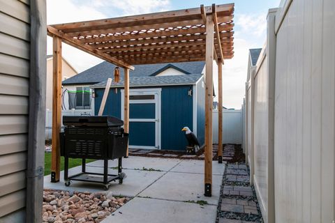 Tiny photo for 1534 E SHADOW DR N, Eagle Mountain, UT 84005 (MLS # 2149457)