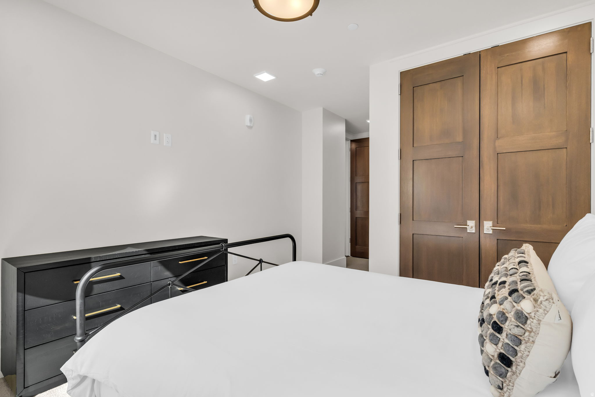 EMPIRE RESIDENCES - Residential