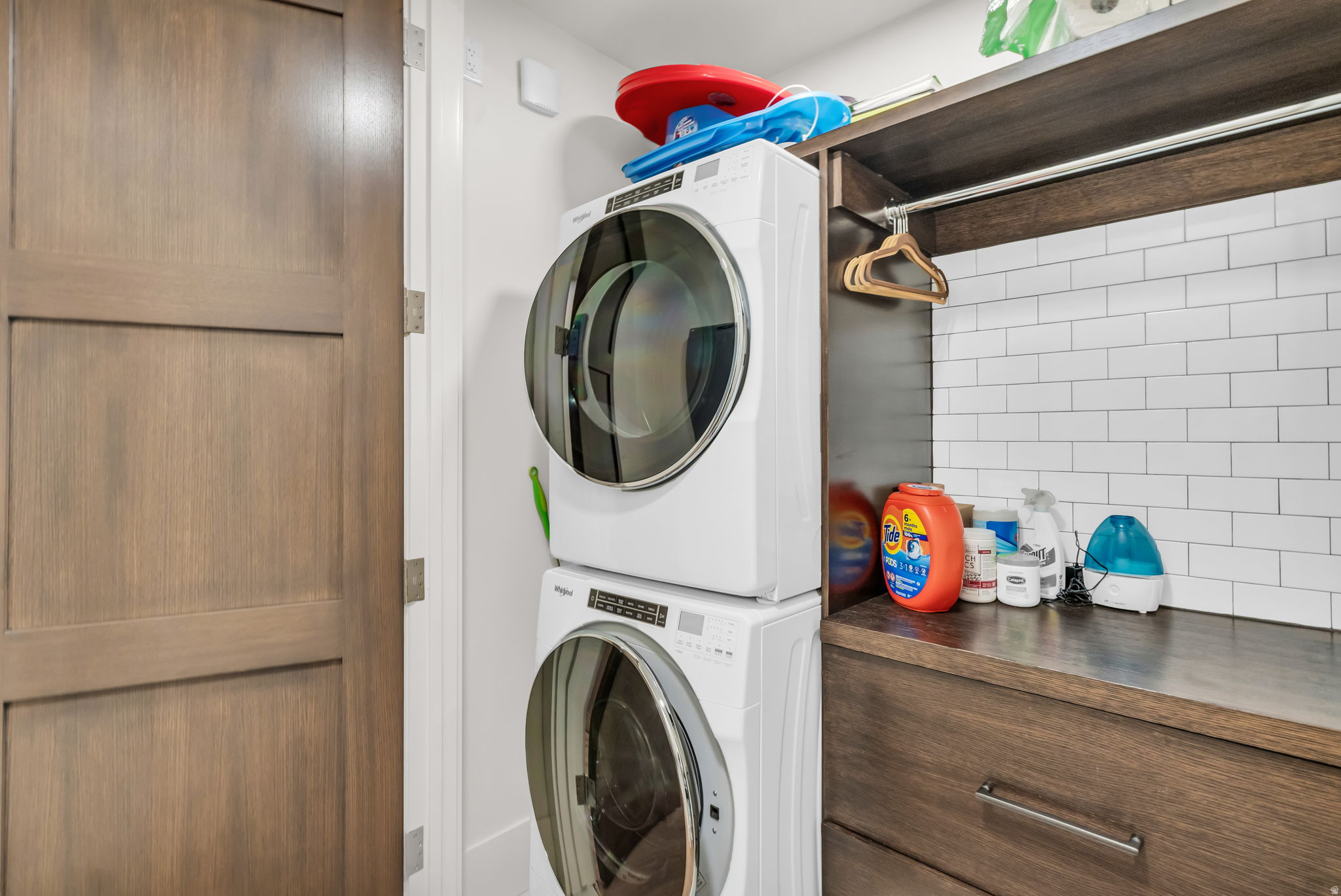 EMPIRE RESIDENCES - Residential