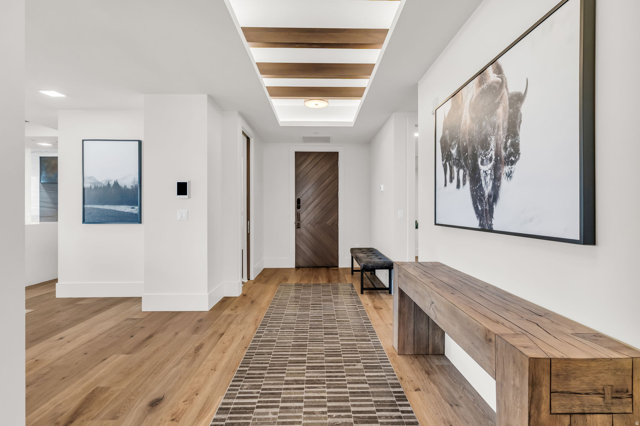 EMPIRE RESIDENCES - Residential