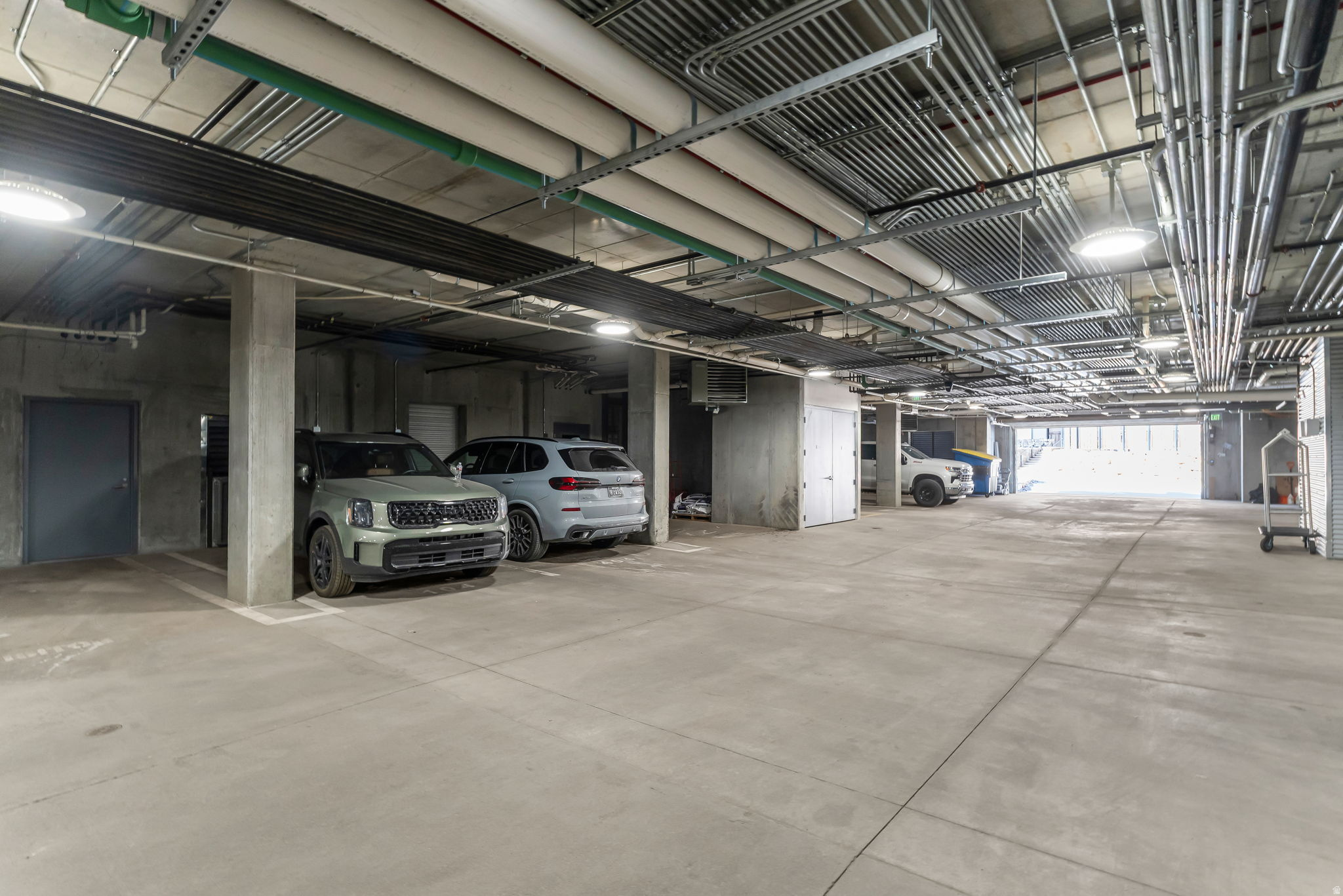 EMPIRE RESIDENCES - Residential